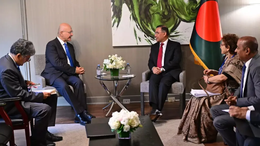 PM, UN refugee chief discuss sustainable solution to Rohingya crisis