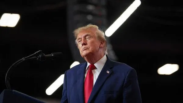 Trump drastically loosens oil and gas methane rules