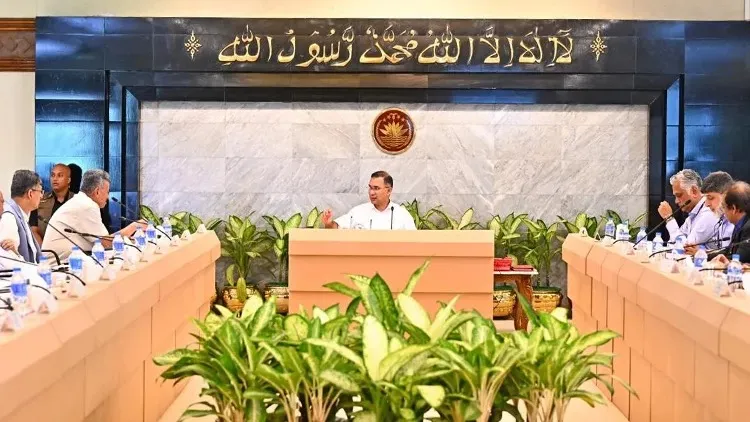 PM seeks stronger public-private partnership to boost economy